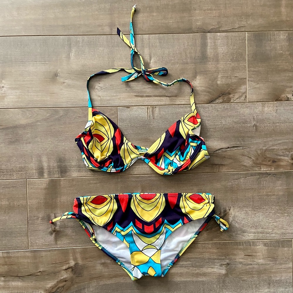 Multi Color Abstract Print 2 Piece String Bikini - Picture 2 of 8